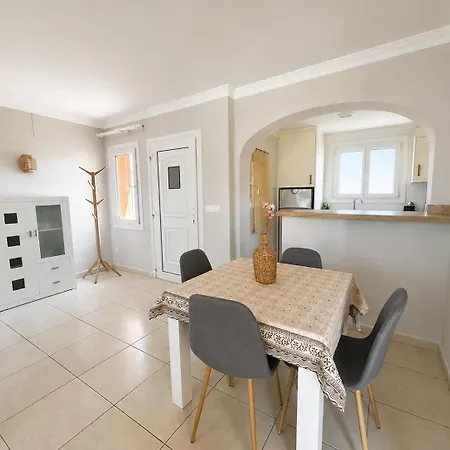 En Olivanova Apartmán Les Deveses